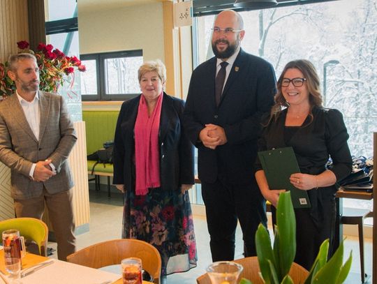 strategia rozwiązywania problemów społecznych, konsultacje społeczne