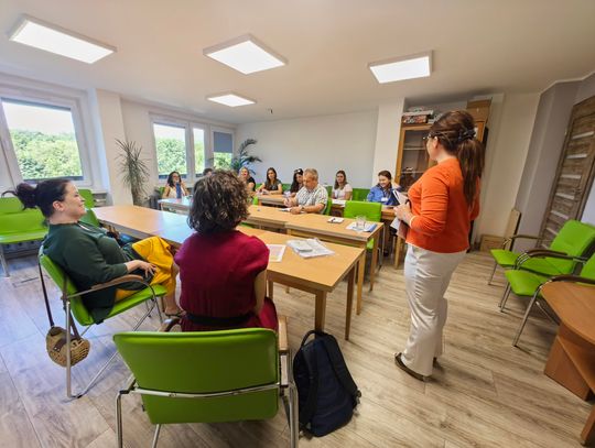 Centrum Zdrowia Psychicznego, spotkanie pracowników MOPS, funkcjonowanie placówki, zdrowie psychiczne, wsparcie, pomoc specjalistyczna