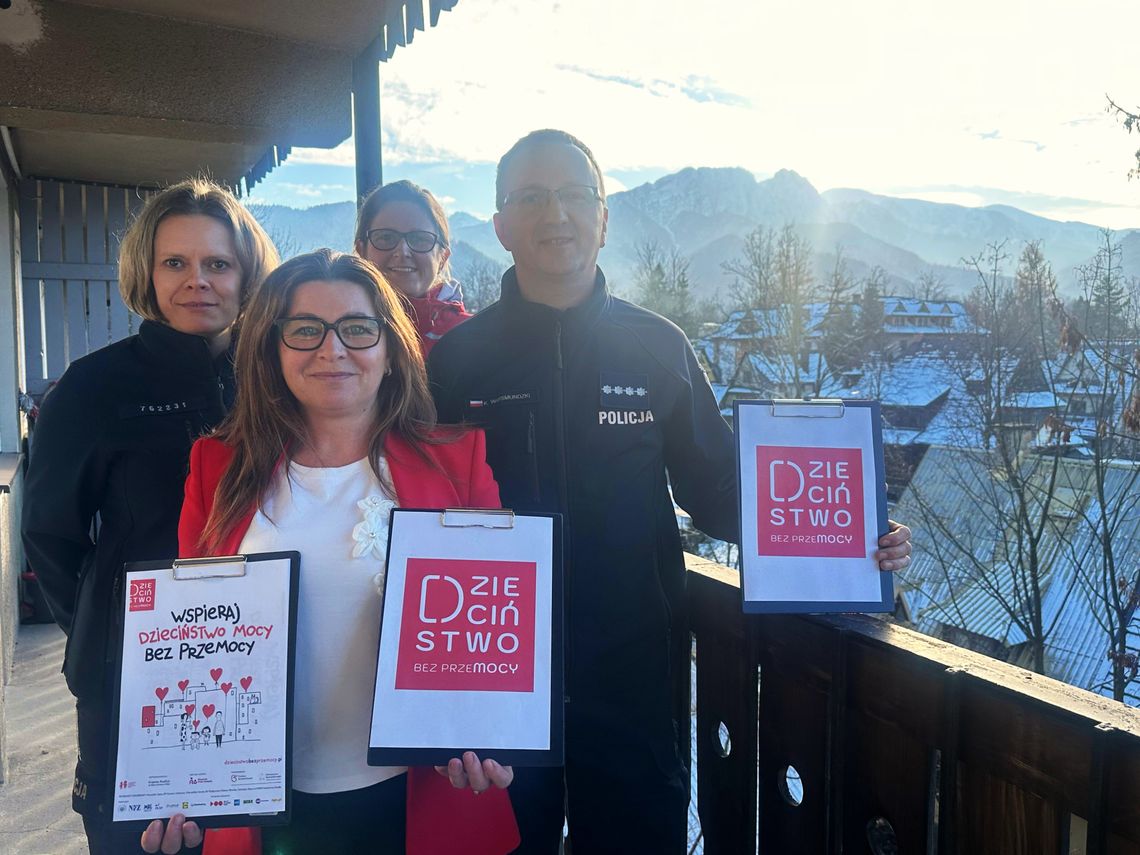 19 listopada - Międzynarodowy Dzień Przeciwdziałania Przemocy Wobec Dzieci Fundacja Dajemy Dzieciom Siłę, Dzieciństwo Mocy Bez Przemocy