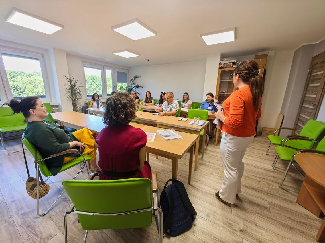 Centrum Zdrowia Psychicznego, spotkanie pracowników MOPS, funkcjonowanie placówki, zdrowie psychiczne, wsparcie, pomoc specjalistyczna